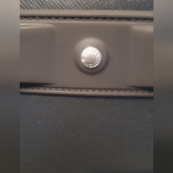 Authentic Louis Vuitton Black Rolling Carry-on - Picture 11 of 13